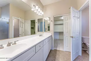 1917 E Orchid Ln, Green Valley, AZ 85614 - Photo 16