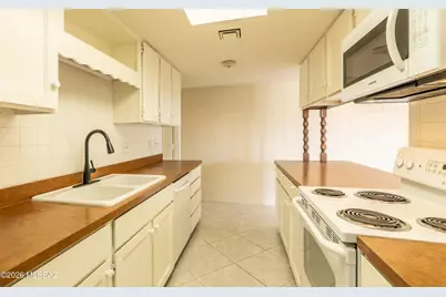 224 N Camino Del Vate, Green Valley, AZ 85614 - Photo 10