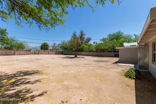 243 E Waverly St, Tucson, AZ 85705 - Photo 30
