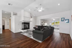 1061 N Paseo Iris, Green Valley, AZ 85614 - Photo 4