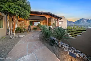 11470 N Copperbelle Pl, Oro Valley, AZ 85737 - Photo 4