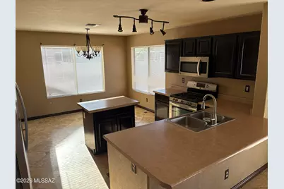7580 S Cobham Drive, Tucson, AZ 85746 - Photo 1
