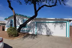 6237 E Thunder River Dr, Tucson, AZ 85756 - Photo 2