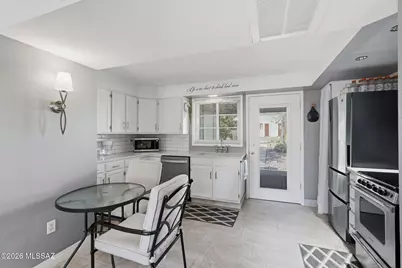 328 S Paseo Quinta #B, Green Valley, AZ 85614 - Photo 22