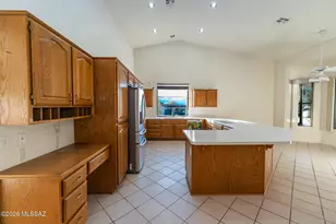 38018 S Desert Bluff Dr, Saddlebrooke, AZ 85739 - Photo 6