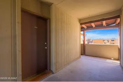 1810 E Blacklidge Drive #322, Tucson, AZ 85719 - Photo 4