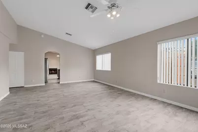 6113 N Serendipity Lane, Tucson, AZ 85704 - Photo 8