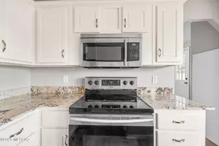 12145 S Cherokee Ln, Tucson, AZ 85736 - Photo 10