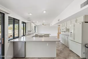 10211 E Rio De Oro Pl, Tucson, AZ 85749 - Photo 10