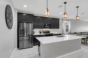 10857 W Sarabella Dr, Marana, AZ 85653 - Photo 12