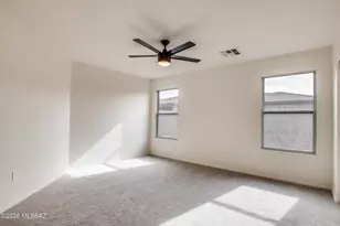 9410 E Grapevine Spring Pl, Tucson, AZ 85710 - Photo 28