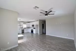 224 W 34th St, Tucson, AZ 85713 - Photo 6