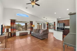 971 W Rio Teras, Green Valley, AZ 85614 - Photo 6