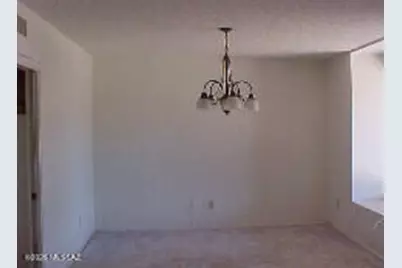 1902 N Abrego Drive, Green Valley, AZ 85614 - Photo 6