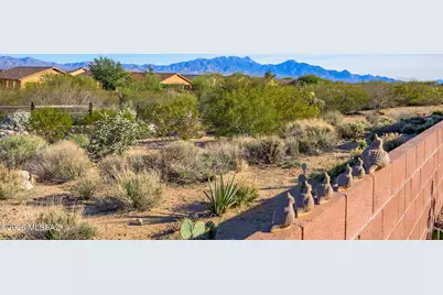 940 N Observation Trail, Green Valley, AZ 85614 - Photo 20