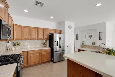 415 W Calle Sedillo, Sahuarita, AZ 85629 - Photo 12