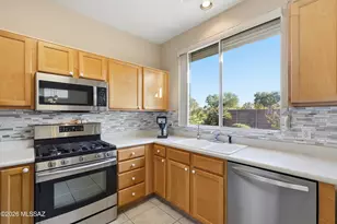 7989 W Morning Light Way, Tucson, AZ 85743 - Photo 12