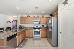 1345 W Vuelta del Yunque, Sahuarita, AZ 85629 - Photo 10