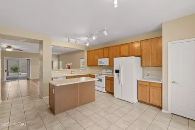 3647 E Mecate Road, Tucson, AZ 85739 - Photo 10