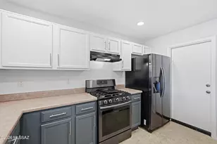 18274 S Dusk View Dr, Green Valley, AZ 85614 - Photo 10