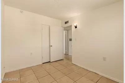 4973 S Highland Drive, Tucson, AZ 85706 - Photo 18