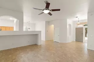 9337 N Indian Summer Dr, Tucson, AZ 85743 - Photo 8