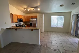 2252 W Silver River Way, Tucson, AZ 85745 - Photo 2