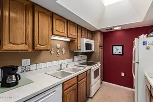 1838 W Dalehaven Cir, Tucson, AZ 85704 - Photo 8