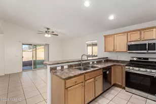 6798 W Copperwood Way, Tucson, AZ 85757 - Photo 4