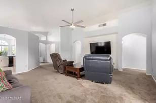 9049 N Palm Brook Dr, Tucson, AZ 85743 - Photo 10