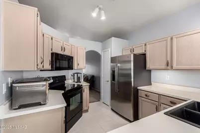 9049 N Palm Brook Drive, Tucson, AZ 85743 - Photo 4