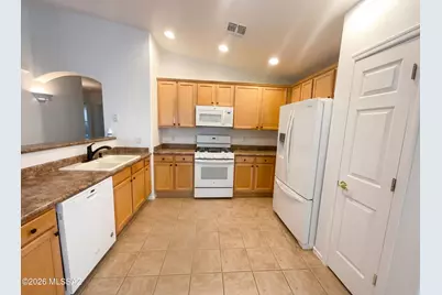 5537 W Acacia Blossom Place, Marana, AZ 85658 - Photo 2