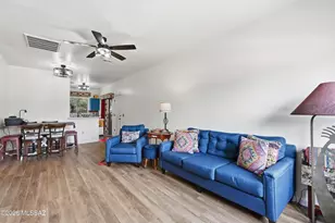 3858 S Camino del Golfista, Green Valley, AZ 85614 - Photo 2