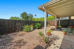 1422 S Desert Vista Dr, Tucson, AZ 85748 - Photo 32