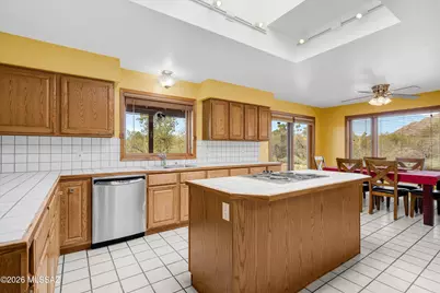 7301 N Sonya Way, Tucson, AZ 85704 - Photo 14