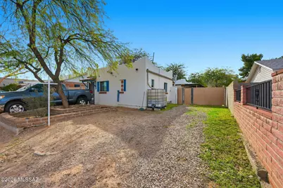 121 W Birdman Drive, Tucson, AZ 85705 - Photo 1