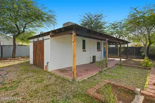 121 W Birdman Dr, Tucson, AZ 85705 - Photo 20
