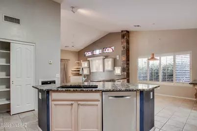 63134 E Flower Ridge Drive, Tucson, AZ 85739 - Photo 16