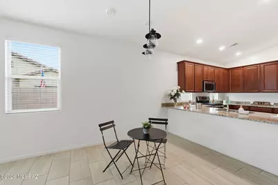 835 N Robb Hill Place, Tucson, AZ 85710 - Photo 14