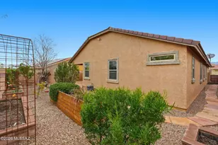 835 N Robb Hill Pl, Tucson, AZ 85710 - Photo 36