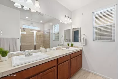 835 N Robb Hill Place, Tucson, AZ 85710 - Photo 18