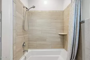 835 N Robb Hill Pl, Tucson, AZ 85710 - Photo 24