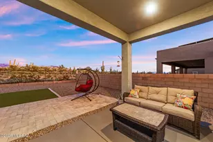 10820 N Iron Peak Dr, Oro Valley, AZ 85742 - Photo 24