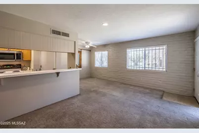 6656 E Calle La Paz #C, Tucson, AZ 85715 - Photo 10