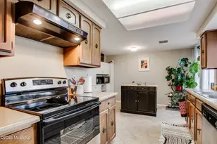 1324 S Camino Seco, Tucson, AZ 85710 - Photo 4