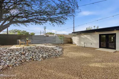2208 E 19th Street, Tucson, AZ 85719 - Photo 24