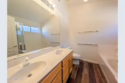 9028 N Arrington Drive, Tucson, AZ 85742 - Photo 8