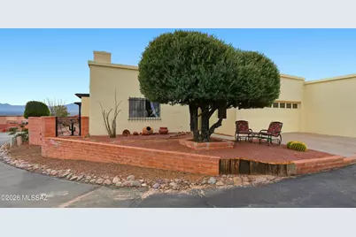 919 W Camino Guarina, Green Valley, AZ 85614 - Photo 1