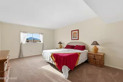 919 W Camino Guarina, Green Valley, AZ 85614 - Photo 16