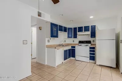 2950 N Alvernon Way #14101, Tucson, AZ 85712 - Photo 6